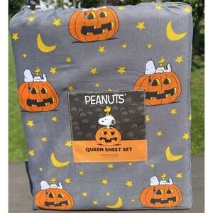 Berkshire Home Co. Peanuts Snoopy Halloween Pumpkin Moon Queen Sheet Set